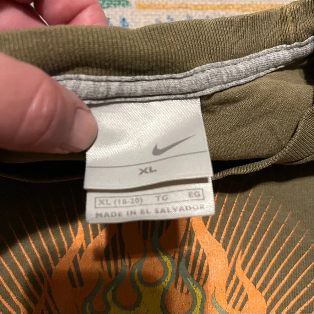 Vintage‎ y2k Nike Brown Graphic T-Shirt with flaming shoe XL
